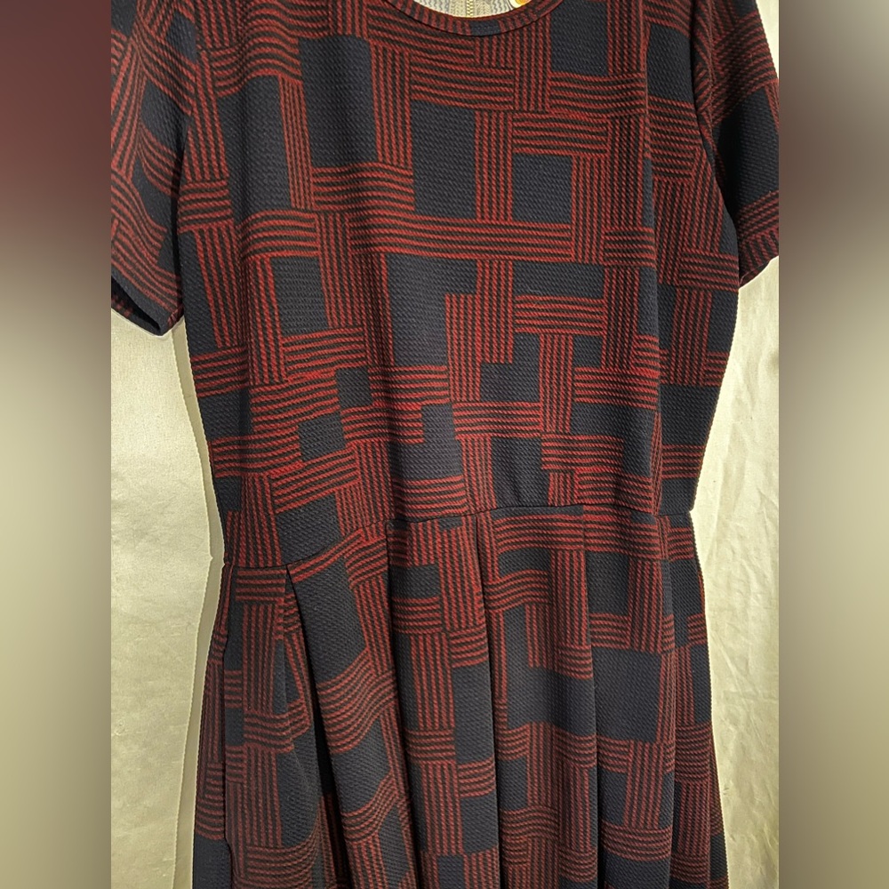 red and navy blue LuLaRoe mid length dress. 2XL.